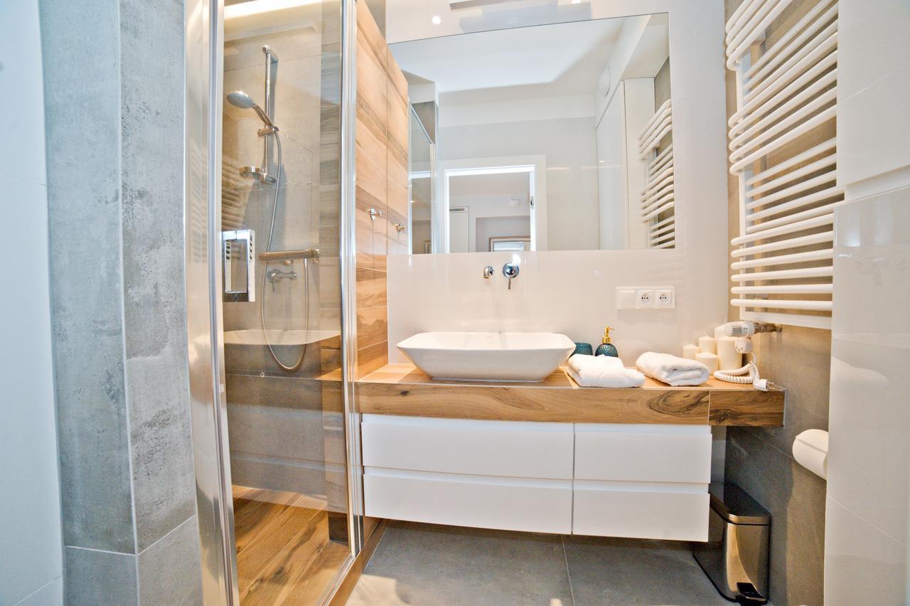 Grand Apartments Tartaczna Deluxe Gdansk Bagian luar foto